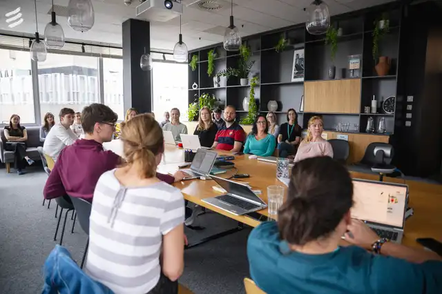 Omnicom Media preview-3